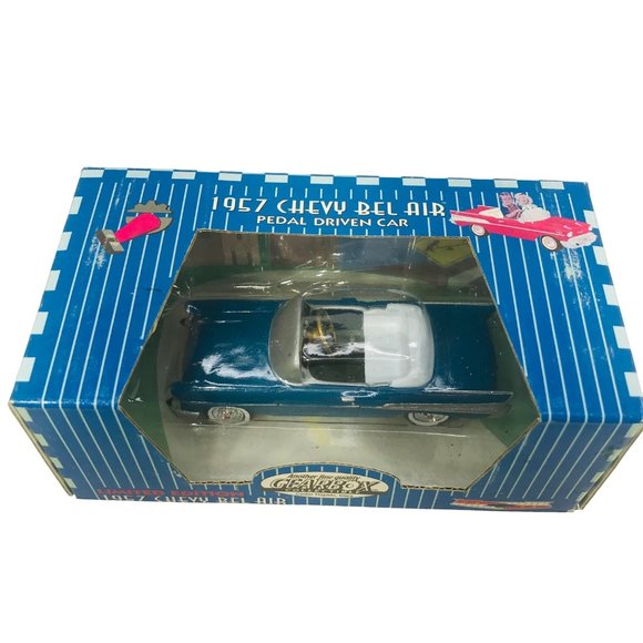 Gearbox 1997 Vintage 1957 Chevy Bel Air Convertible Serial #05366 Pedal Car New - Picture 1 of 10